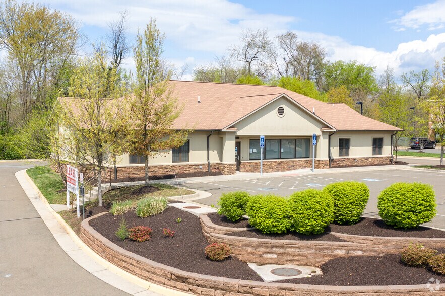 6950 Piedmont Center Plz, Gainesville, VA 20155