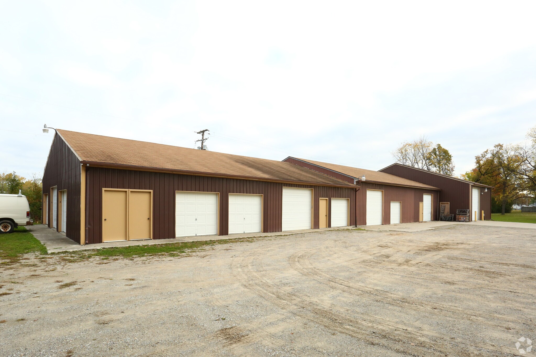 5268 Fenton Rd, Flint, MI for sale Primary Photo- Image 1 of 1