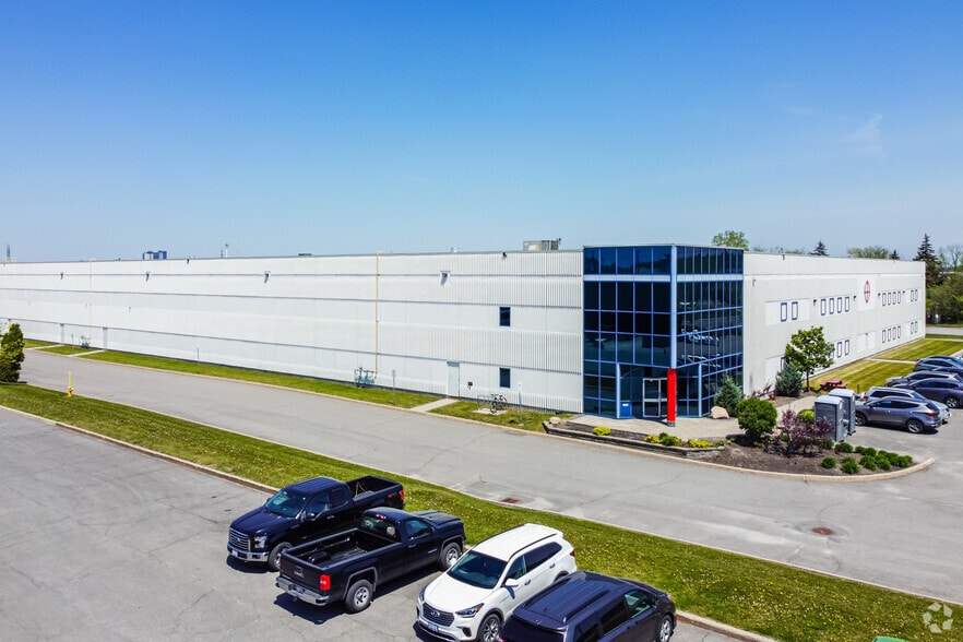 2001 Bantree St, Ottawa, ON for sale - Building Photo - Image 1 of 1