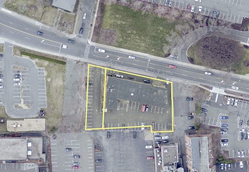 765 Asylum Ave, Hartford, CT for lease - Aerial - Image 3 of 3