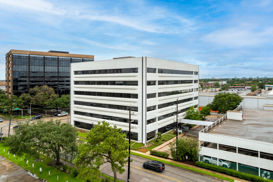 5850 San Felipe St, Houston, TX for lease - Building Photo - Image 1 of 4