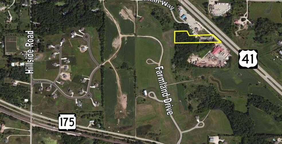 3267 Sherman Way, Slinger, WI for sale - Primary Photo - Image 1 of 1