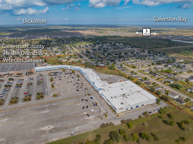 9300 Emmett F Lowry Expy, Texas City, TX for lease - Building Photo - Image 3 of 22