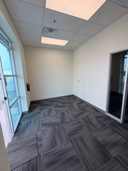 1385 Pama Ln, Las Vegas, NV for lease - Building Photo - Image 2 of 20