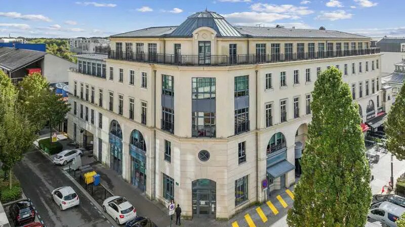 Office in Chessy for lease Building Photo- Image 1 of 26