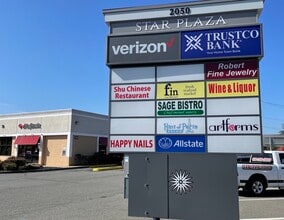 2050 Western Ave, Guilderland, NY for lease Interior Photo- Image 1 of 2