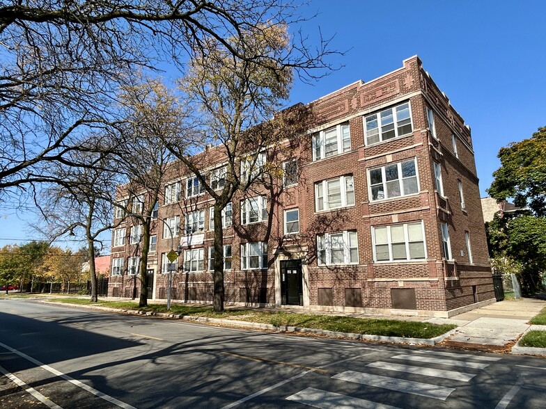 816-822 E Marquette Rd, Chicago, IL for sale - Building Photo - Image 2 of 32