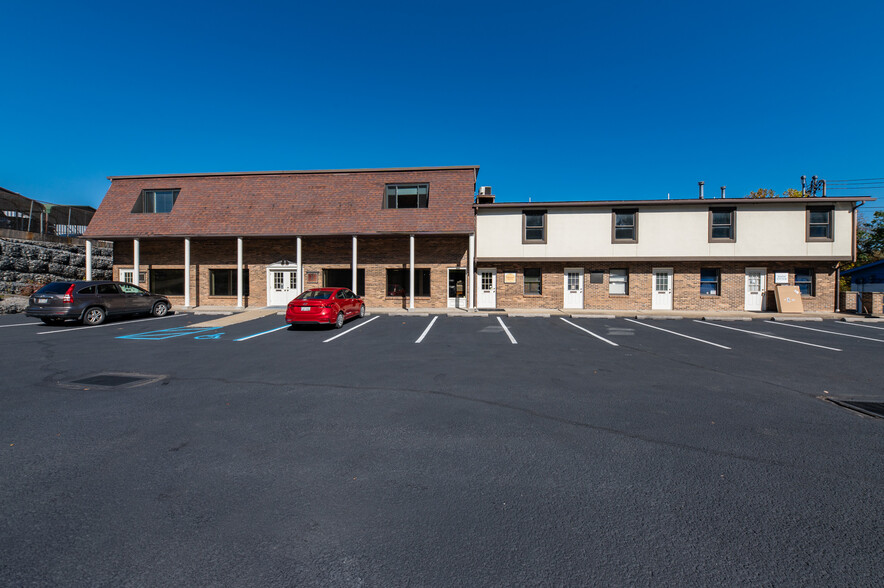 193 Greenbag Rd, Morgantown, WV for lease - Building Photo - Image 1 of 7