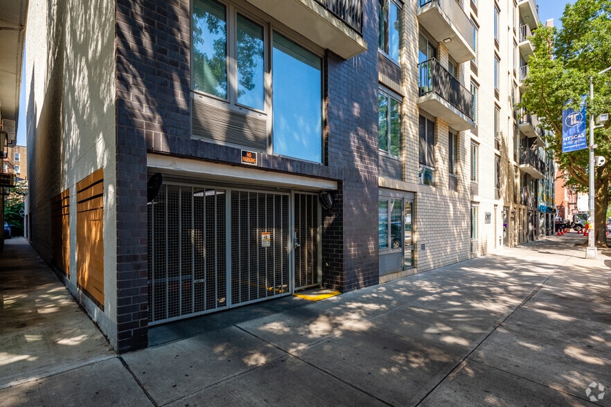 2128 Ocean Ave, Brooklyn, NY for lease - Building Photo - Image 3 of 26