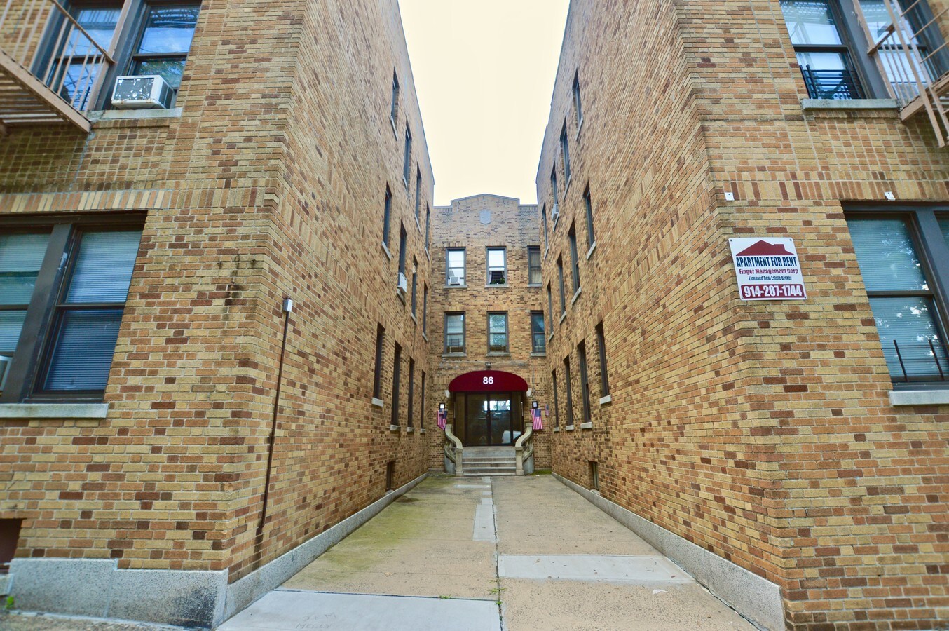 86 Convent Pl, Yonkers, NY 10703