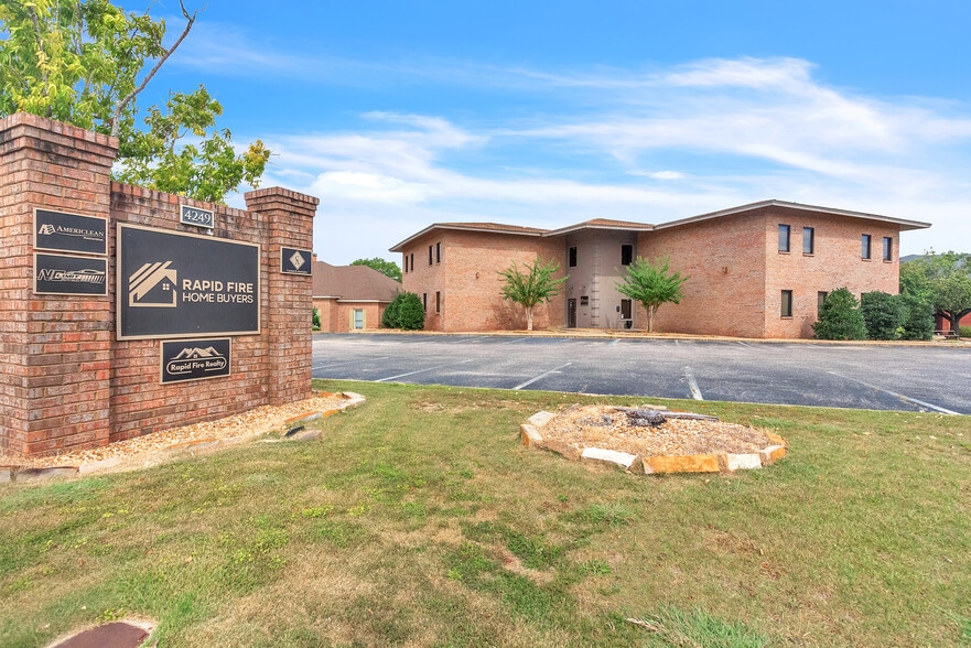 4249 Lomac St, Montgomery, AL for sale - Building Photo - Image 1 of 19