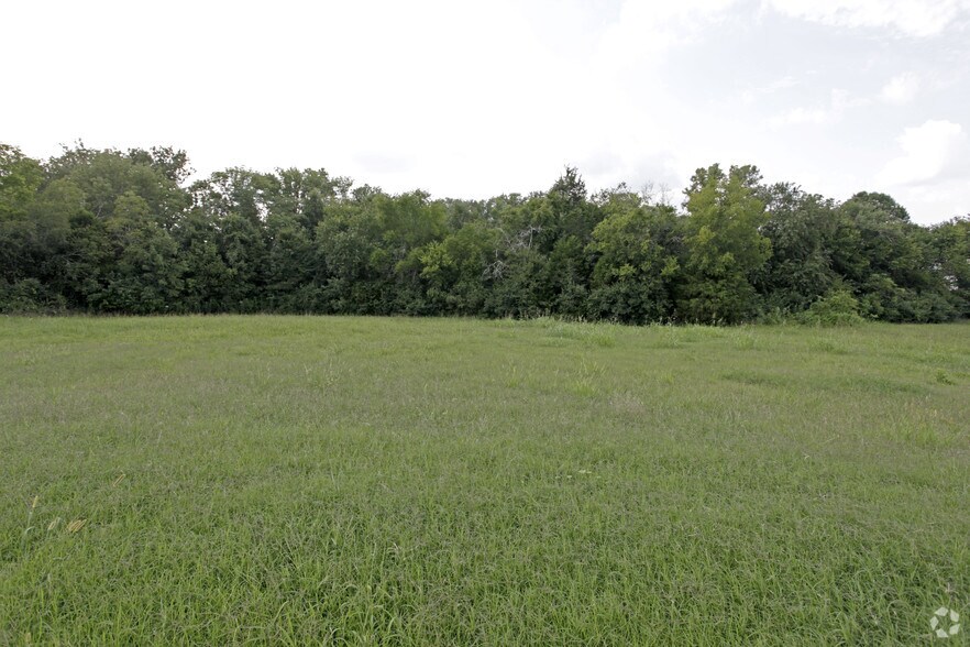 1204 Longleaf Dr, Gallatin, TN for sale - Primary Photo - Image 1 of 2