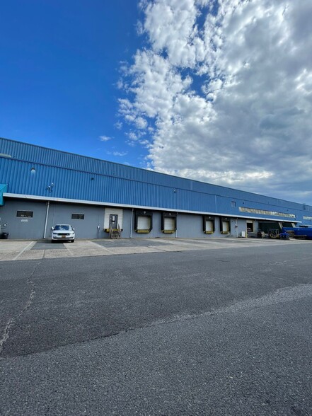 55 Talmadge Rd, Edison, NJ for lease - Building Photo - Image 3 of 13