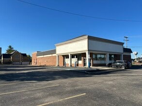 900 N Broad St, Fairborn, OH for lease Interior Photo- Image 2 of 4