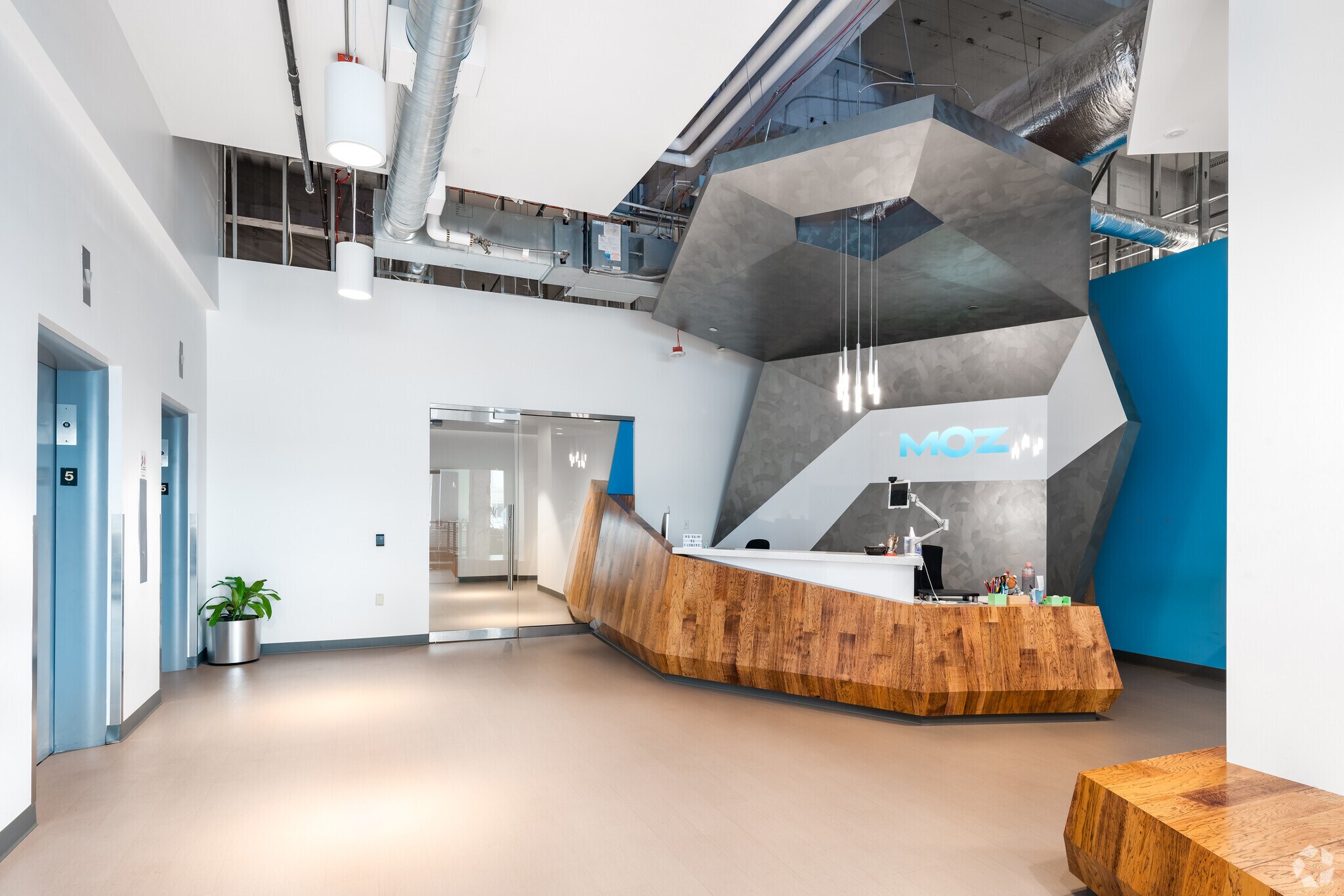 1100 2nd Ave, Seattle, WA for lease Lobby- Image 1 of 13