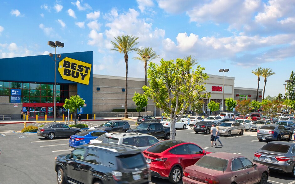 3900 Tyler St, Riverside, CA 92503