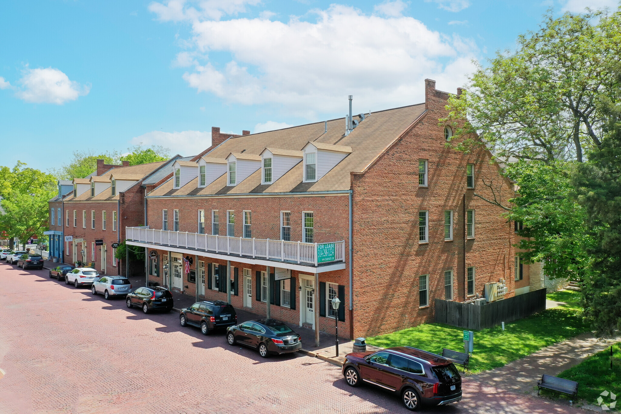 820 S Main St, Saint Charles, MO for lease Building Photo- Image 1 of 7