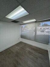 3205 Ocean Park Blvd, Santa Monica, CA for lease Interior Photo- Image 2 of 6