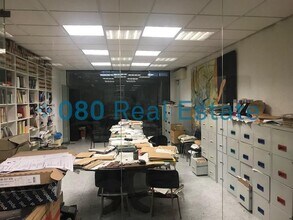 Retail in Barcelona, Barcelona for lease Interior Photo- Image 1 of 3