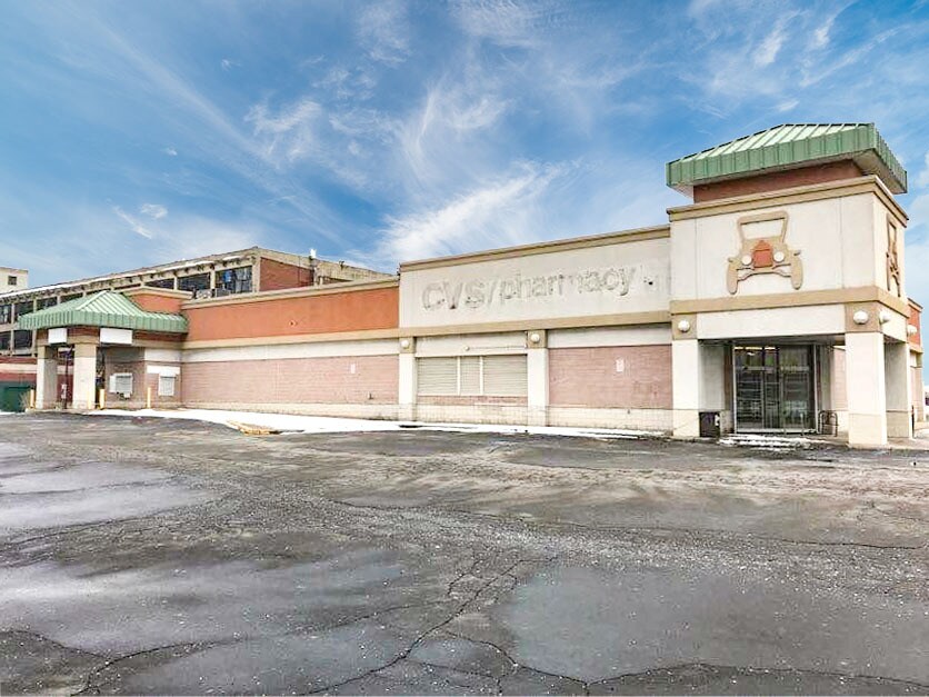 1410014134 Woodward Ave, Highland Park, MI 48203 Model T Plaza