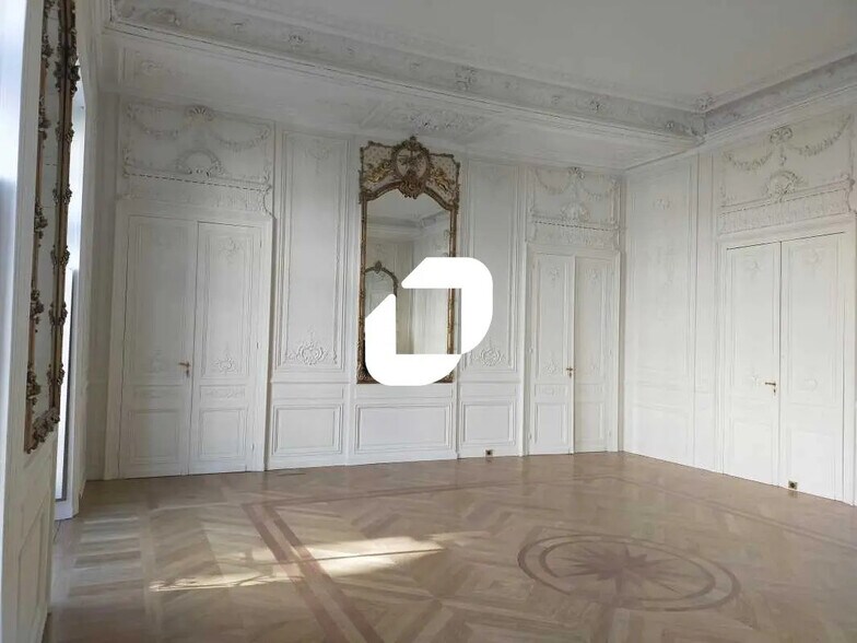 Office in Bordeaux for lease - Interior Photo - Image 3 of 9