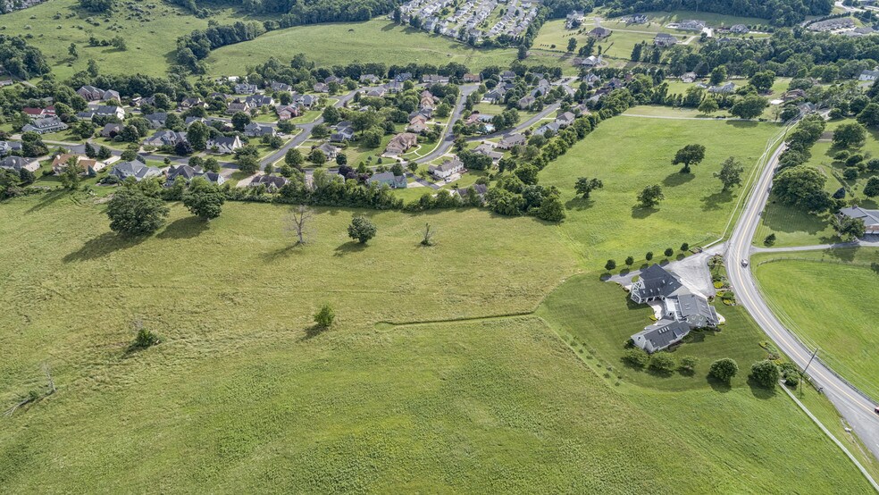 1140 Cheat Rd, WV 26508