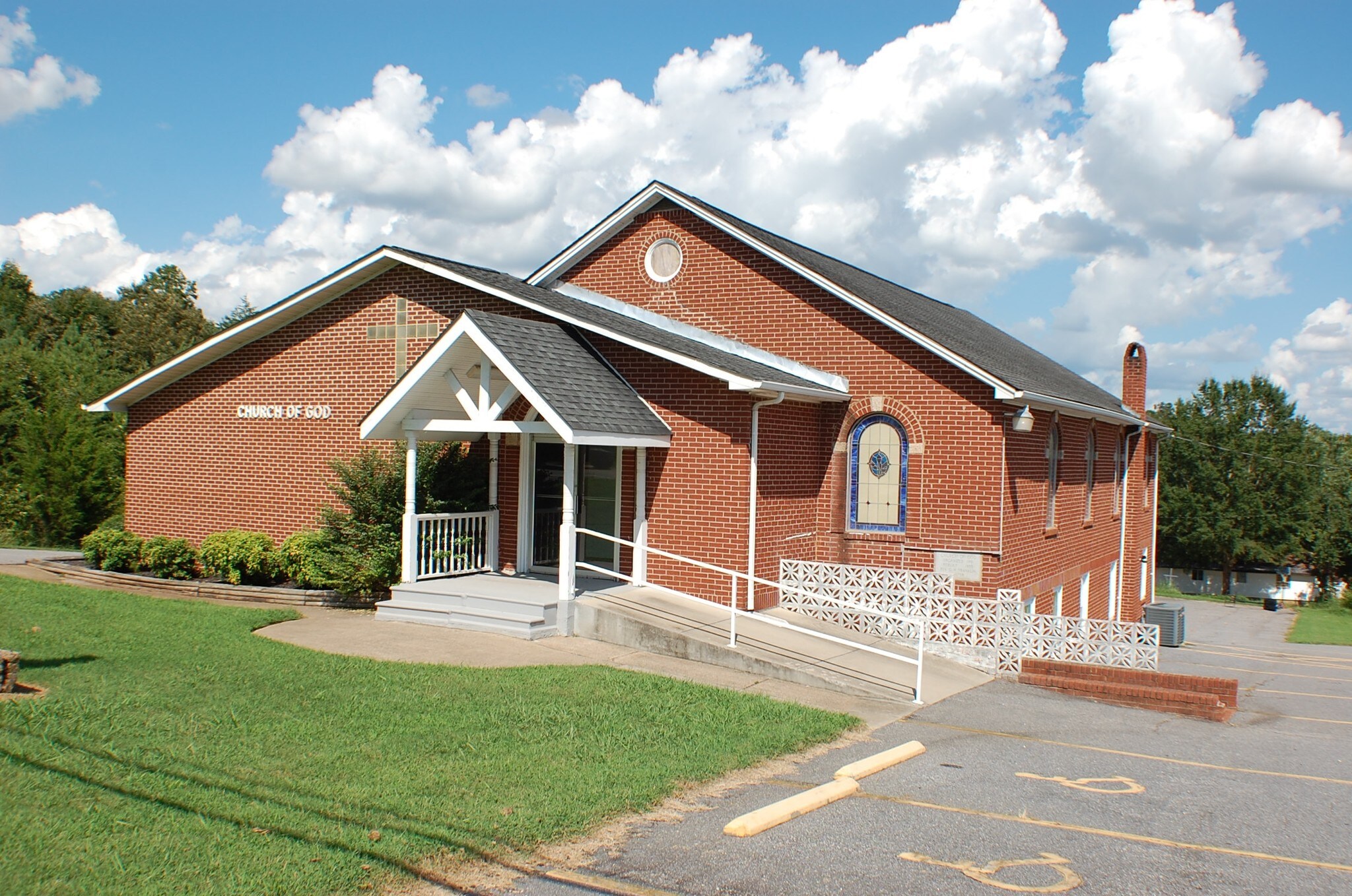 158 Duke St, Granite Falls, NC for sale Primary Photo- Image 1 of 1