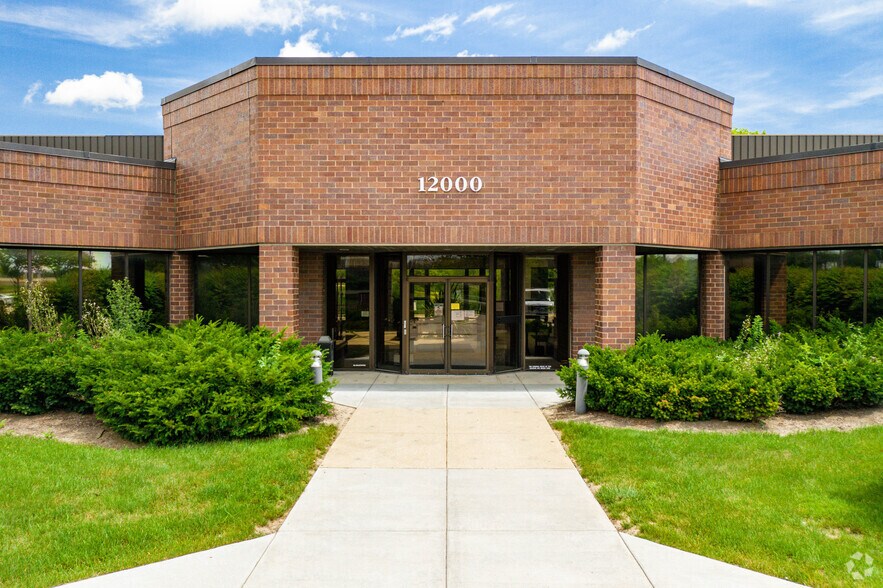 12000 W Park Pl, Milwaukee, WI for lease - Building Photo - Image 1 of 6