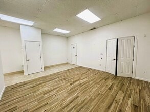 1105-1167 US Highway 1, Vero Beach, FL for lease Interior Photo- Image 2 of 7