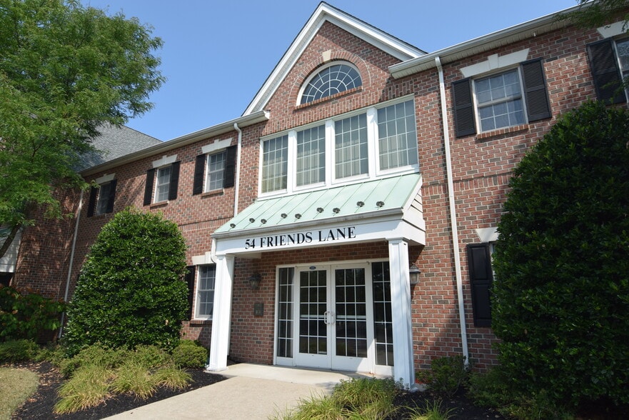 54 Friends Ln, Newtown, PA for sale - Building Photo - Image 3 of 15