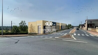 Flex in Limas for lease Building Photo- Image 1 of 3