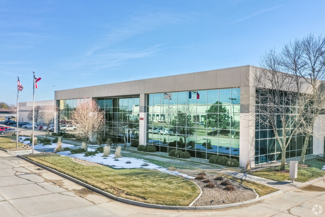 4301 121st St, Urbandale, IA 50323