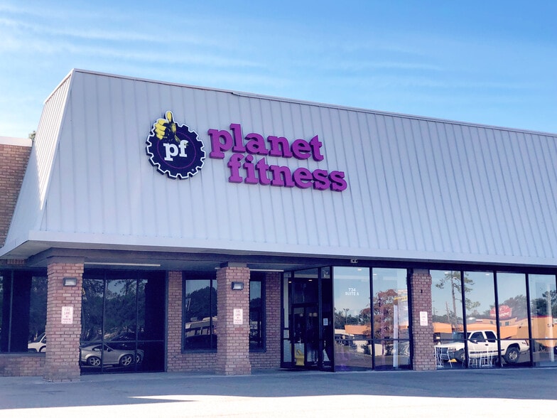 730 Memorial Blvd, Picayune, MS for lease - Building Photo - Image 2 of 3