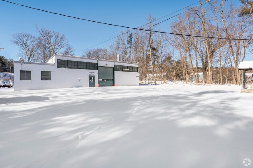 30 Salisbury St, Holden, MA for sale - Building Photo - Image 3 of 6