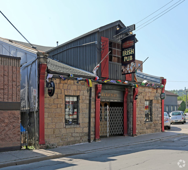 33 Bowen St, Hamilton, ON for sale - Building Photo - Image 2 of 3