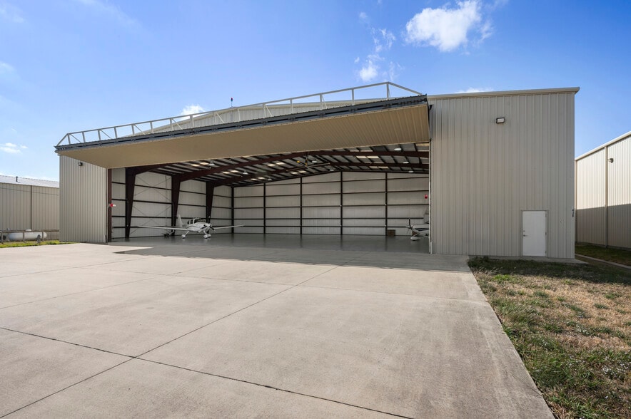 1438 Airport Blvd, Mesquite, TX for sale - Primary Photo - Image 1 of 25