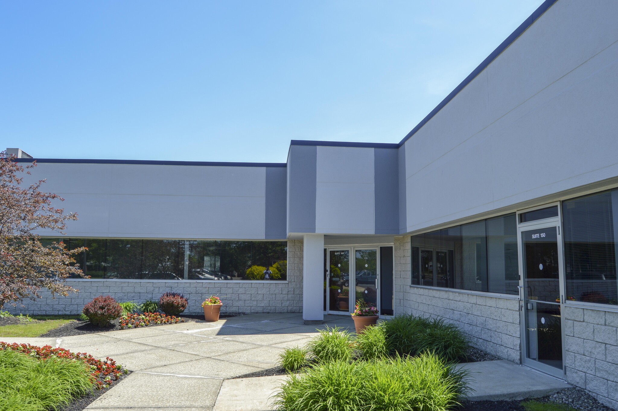 301 Cayuga Rd, Cheektowaga, NY for lease Building Photo- Image 1 of 11