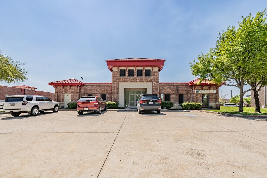 416 Village Dr, Murphy, TX for lease - Building Photo - Image 3 of 26