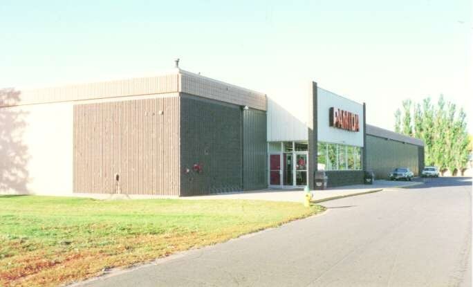 1500 Highway 12 E, Willmar, MN for sale Primary Photo- Image 1 of 1