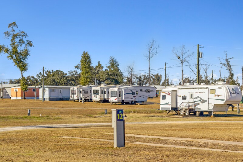 1973 Dove Rest Dr, Marianna, FL for sale - Primary Photo - Image 1 of 1
