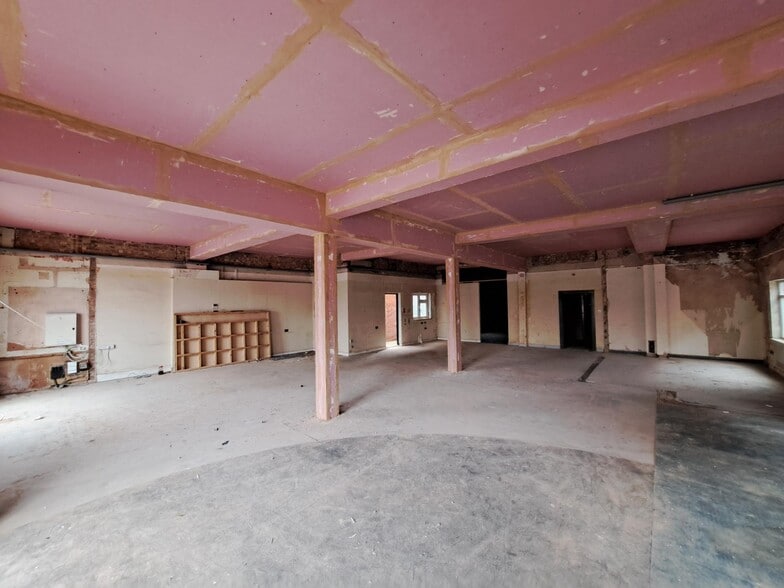 311-317 Chester Rd, Castle Bromwich for lease - Building Photo - Image 3 of 6