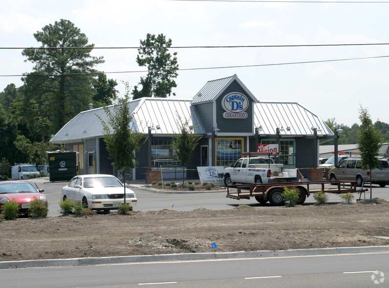 3313 Western Branch Blvd, Chesapeake, VA for sale - Building Photo - Image 2 of 4