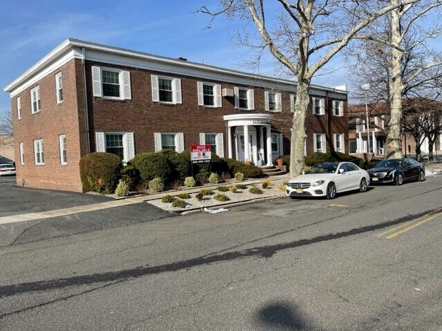 26 Linden Ave, Springfield, NJ for lease Primary Photo- Image 1 of 2