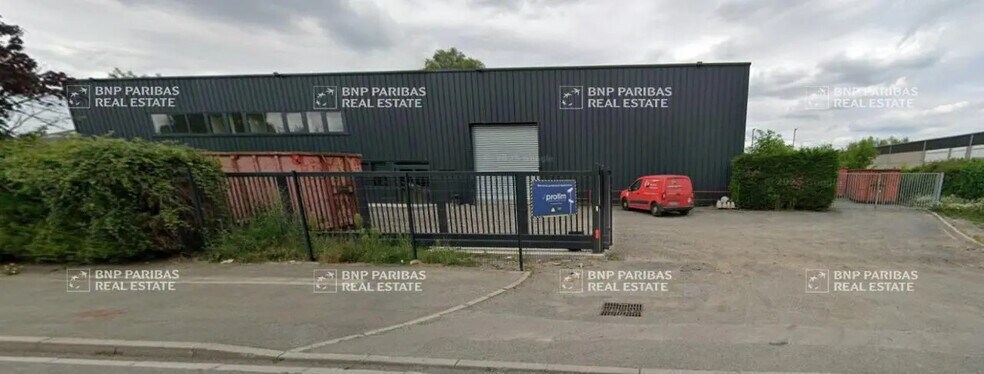 Flex in LA CHAPELLE-D'ARMENTIERES for sale - Building Photo - Image 1 of 5