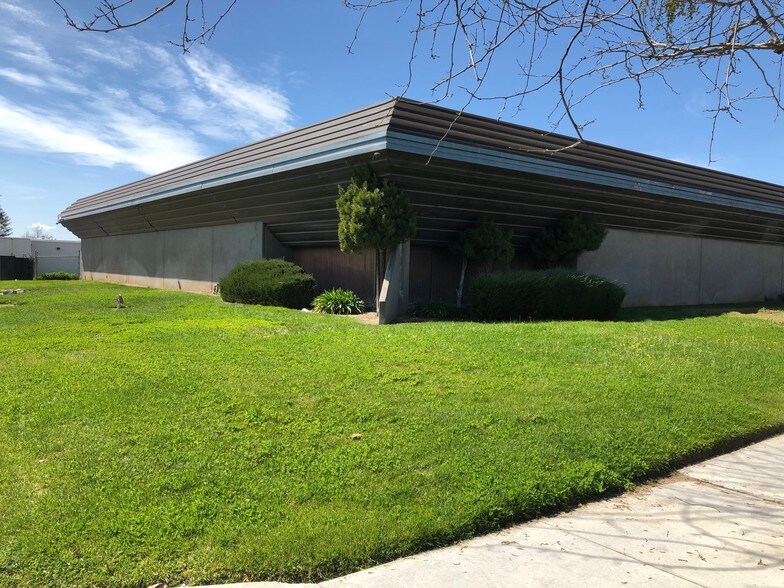 1605 Commerce Way, Paso Robles, CA for sale - Primary Photo - Image 1 of 1