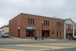 263 W Main St, Ravenna OH - Parking Garage