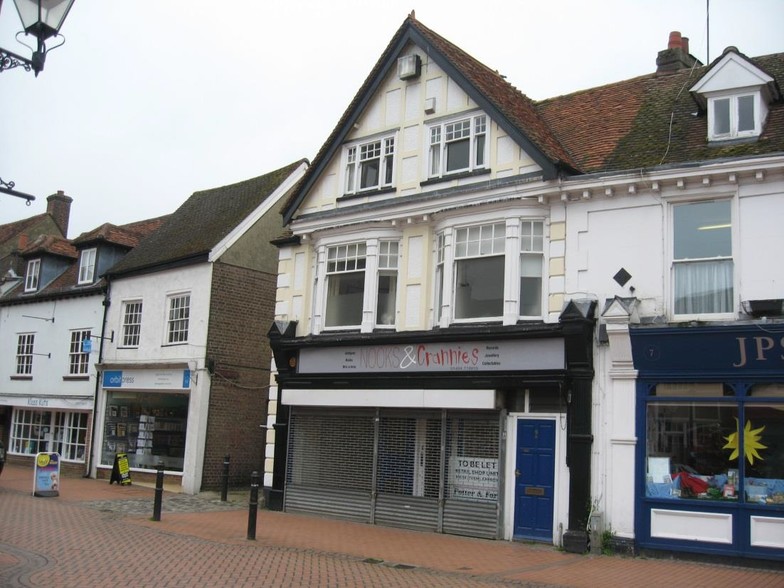 9 Market Sq, Chesham for lease - Building Photo - Image 3 of 3