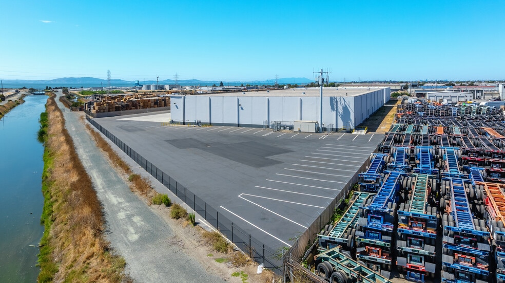 2480-2488 Baumann Ave, San Lorenzo, CA for lease - Building Photo - Image 3 of 6