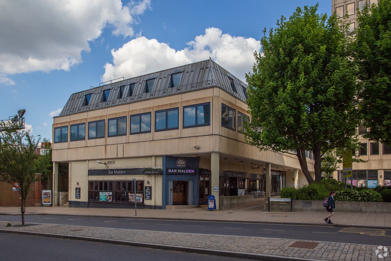 17 St. Sq, New Malden, LND KT3 4HG