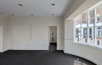 2 Clarence St, Staines for lease Interior Photo- Image 2 of 3